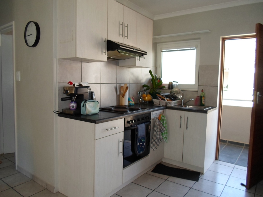 To Let 2 Bedroom Property for Rent in Amstelhof Western Cape